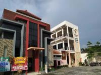 Parallel Class Universitas Gresik Nomor 8